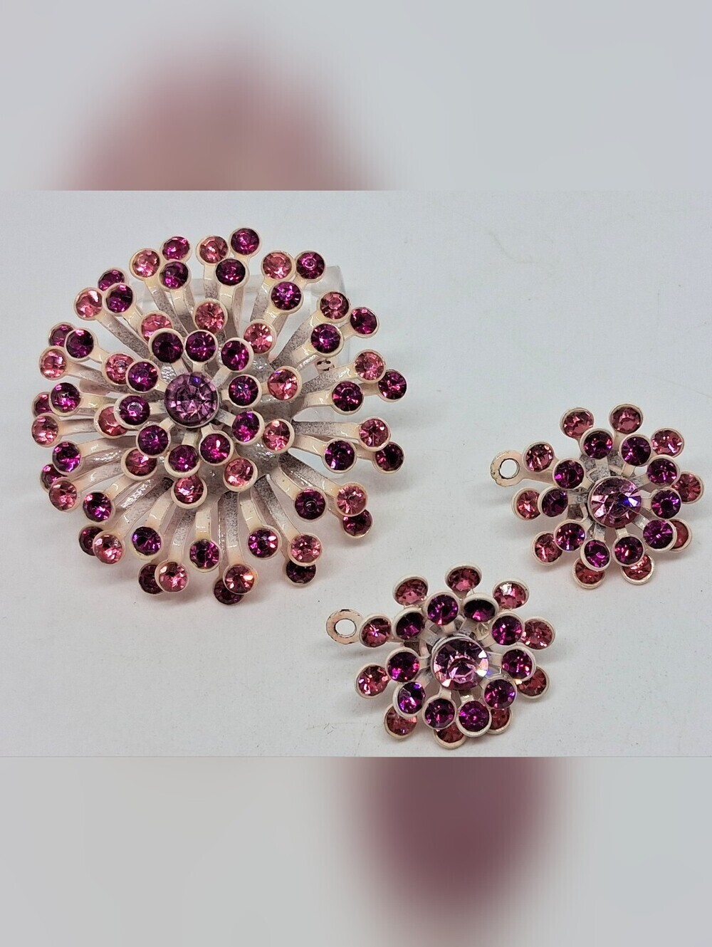 * Vintage Hot Pink Rhinestones Starburst Pin Brooch With Extras